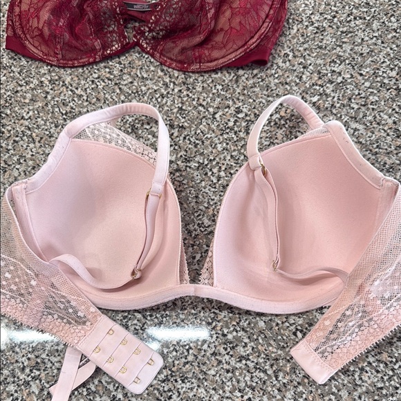 (2) 32DD Victoria’s Secret Bras Elegant Lace and Mesh Bra Set Burgundy and Pink - Picture 5 of 8